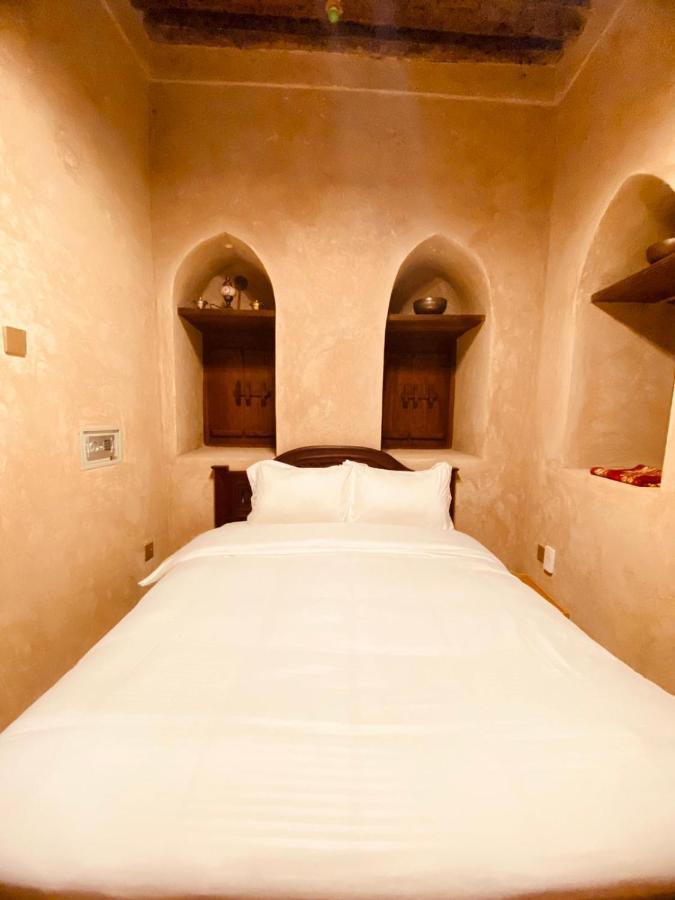 ניזווא Jawharat Alaqar Inn نزل جوهرة العقر מראה חיצוני תמונה