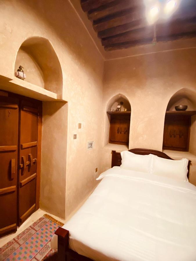 ניזווא Jawharat Alaqar Inn نزل جوهرة العقر מראה חיצוני תמונה