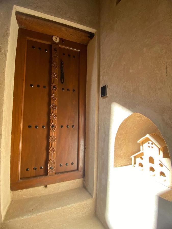 ניזווא Jawharat Alaqar Inn نزل جوهرة العقر מראה חיצוני תמונה